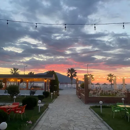 Sunrise Hotel 3*